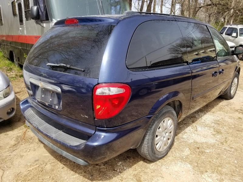 2005 Chrysler Town & Country $1000 for sale $900